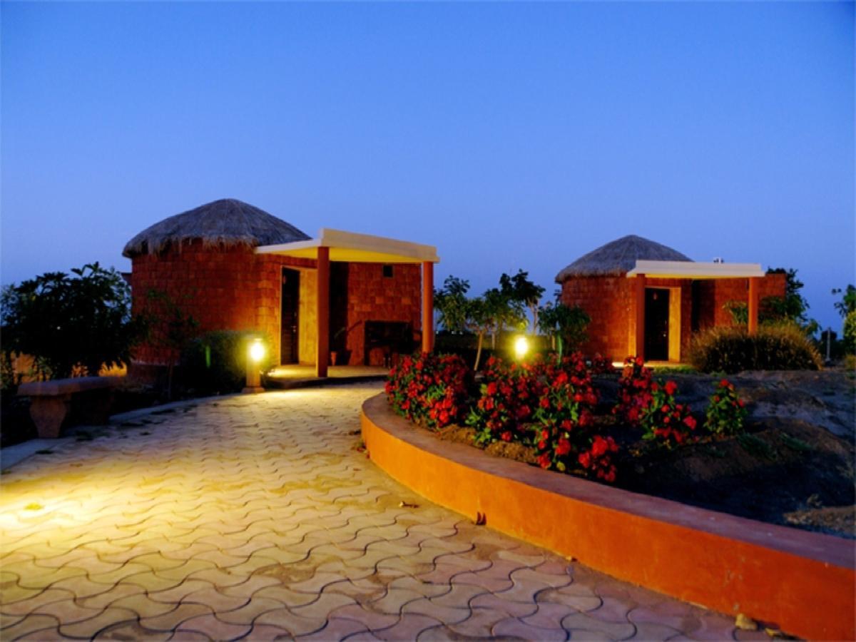 Отель The Royal Safari Camps Bajana Экстерьер фото