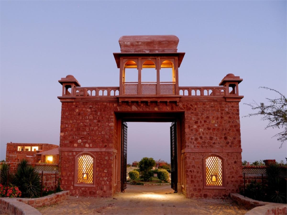 Отель The Royal Safari Camps Bajana Экстерьер фото